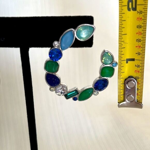 Jewelry Set- Silver Tone with Blue and Green Crystals Necklace and Earring - Picture 6 of 6